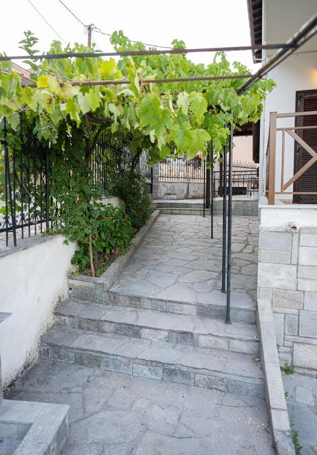 Este Luxury Apartments Kriopigi Exterior photo