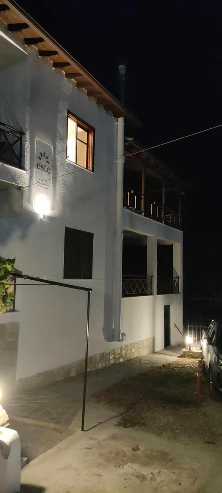Este Luxury Apartments Kriopigi Exterior photo